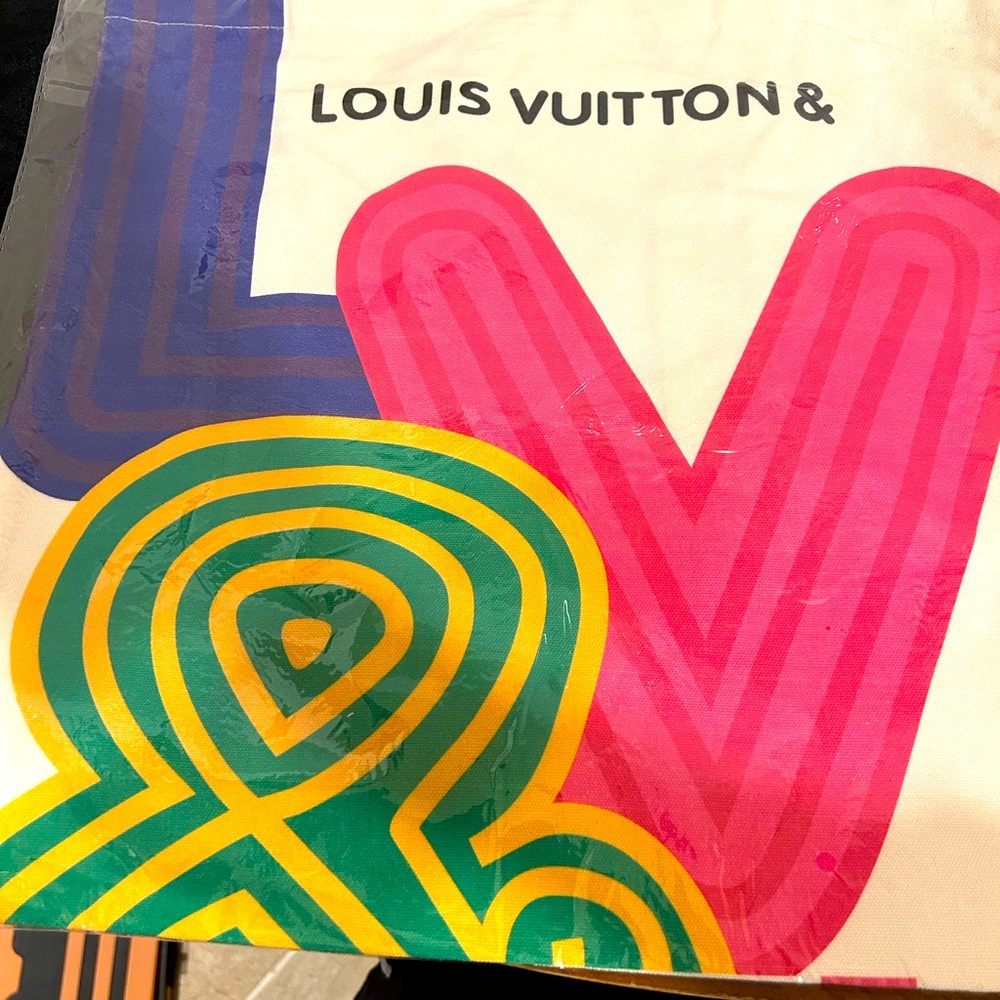 Rare LV Tote-bag NWOT Japan 2020 Exhibition Exclusive - Picture 11 of 11